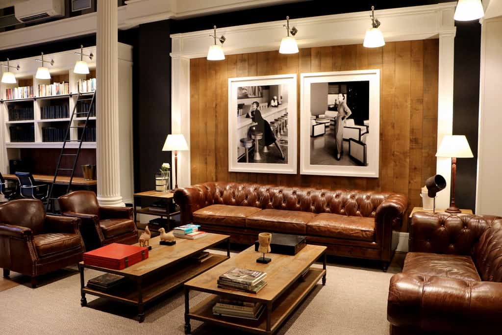 LUXURY AND LOCATION AT HOTEL GRANVIA