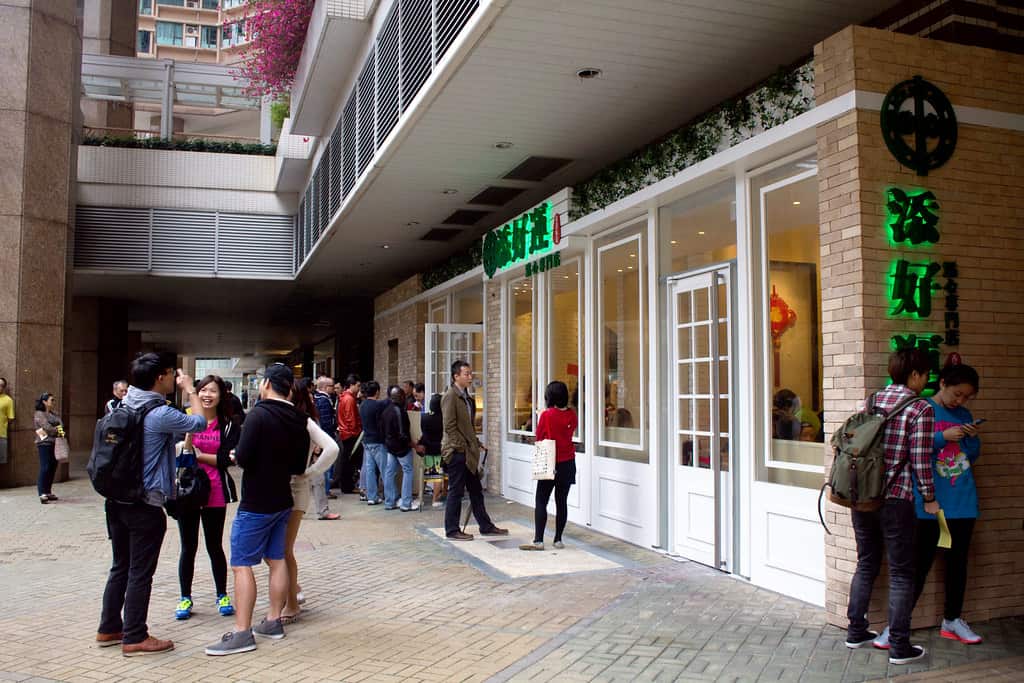 INDULGING AT THE WORLD’S CHEAPEST MICHELIN STARRED RESTAURANT TIM HO WAN