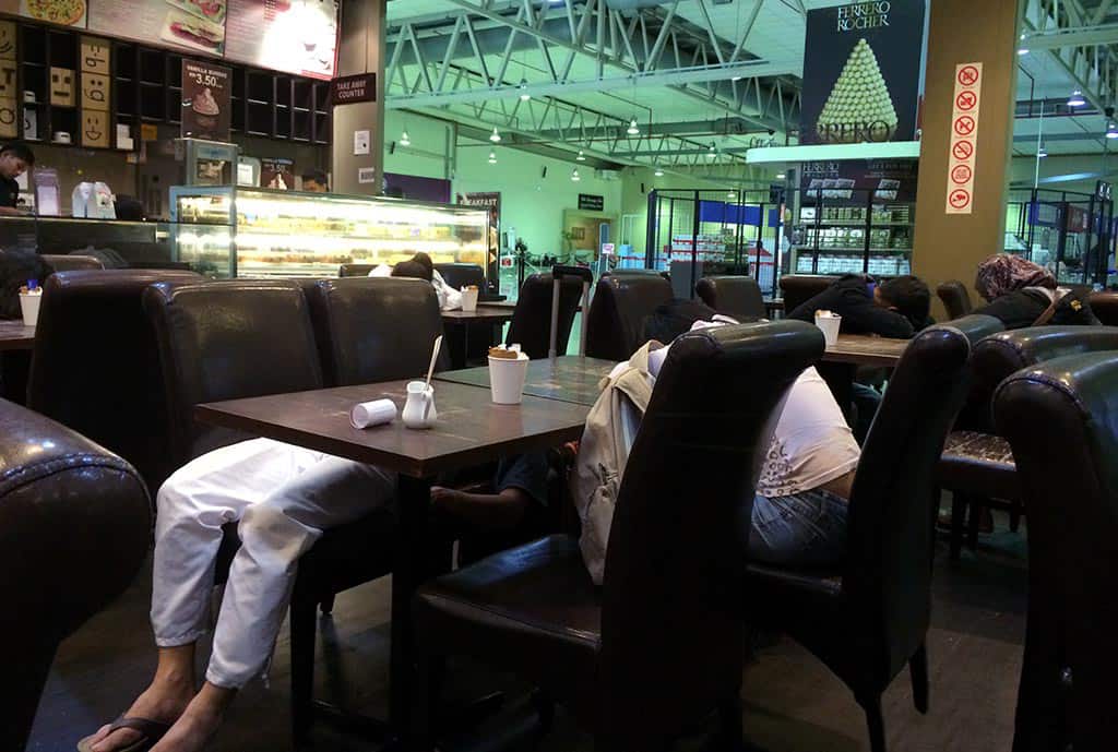sleeping-klia