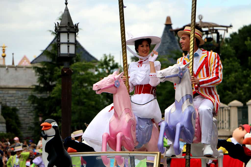 DISNEYLAND PARIS IS NOT VERY FRENCH!