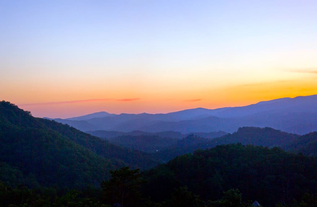 TOP THINGS TO DO IN THE SMOKY MOUNTAINS