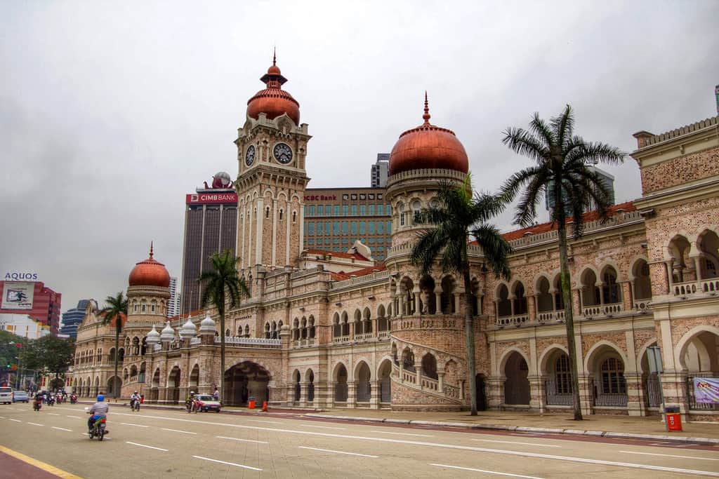 10 THINGS TO SEE AND DO IN KUALA LUMPUR