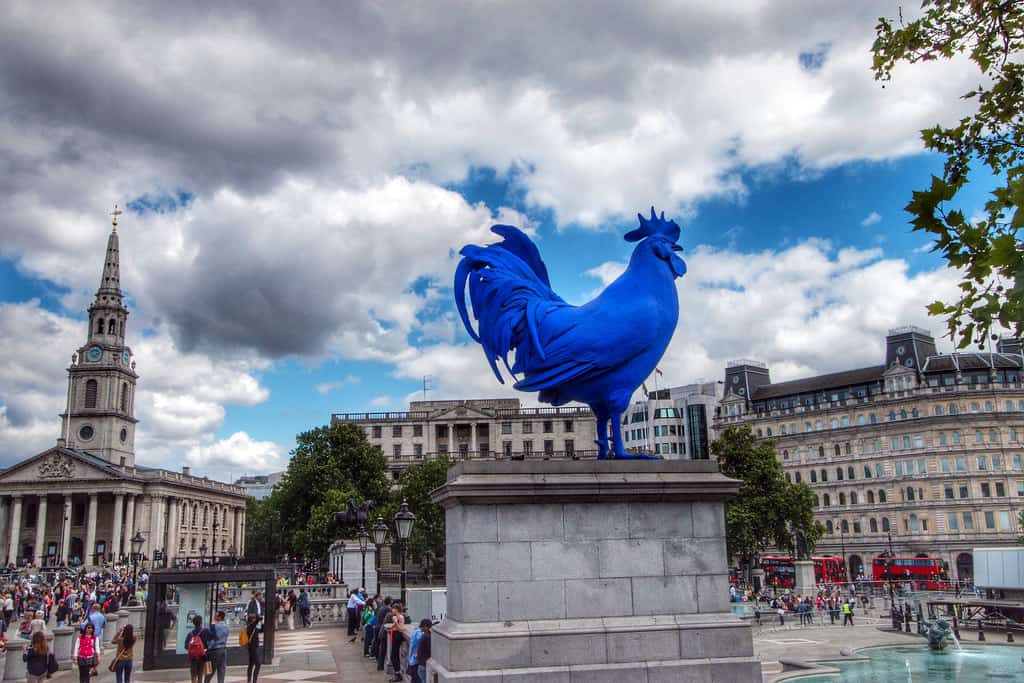 EXPLORING LONDON BY BUS