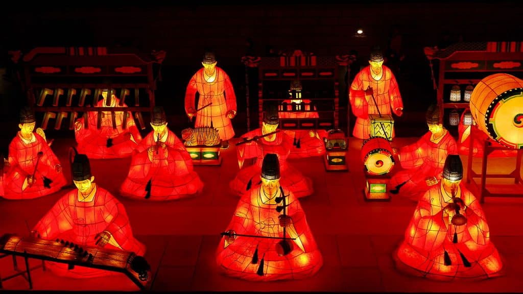 A GUIDE TO MUST-SEE KOREAN FESTIVALS