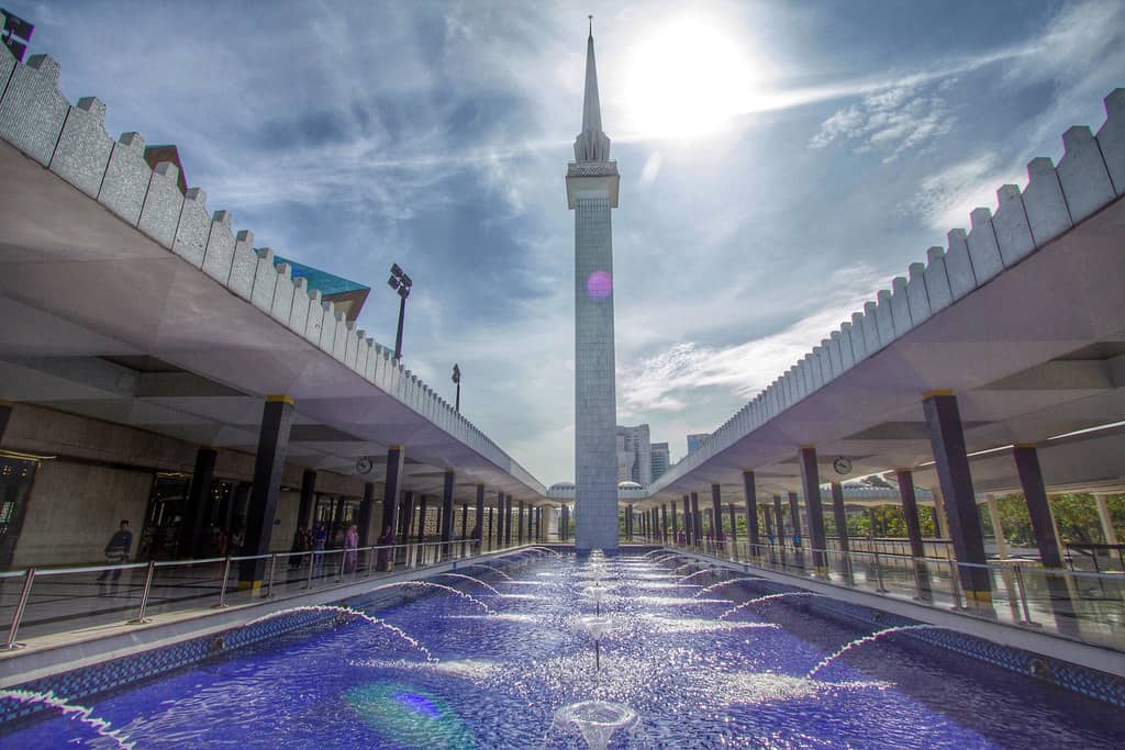 INSIDE ISLAM: VISITING THE STUNNING