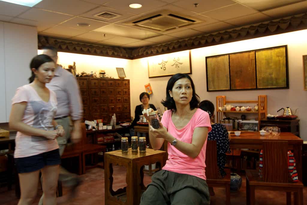 SPENDING AN AFTERNOON AS A HONG KONG FOODIE
