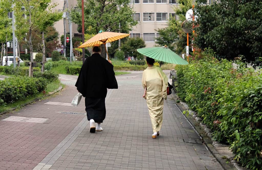 WHY YOU DON’T WANT TO BUY A KIMONO IN JAPAN