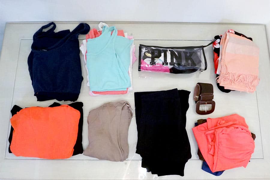 WHAT’S IN MY SUITCASE? MALDIVES EDITION