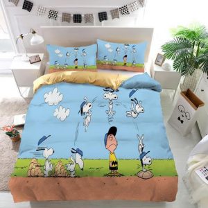 The Charlie Brown And Snoopy Show Duvet Cover and Pillowcase Set Bedding Set