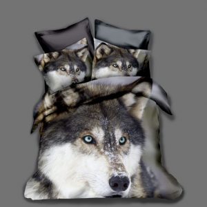 The Wolf Duvet Cover and Pillowcase Set Bedding Set