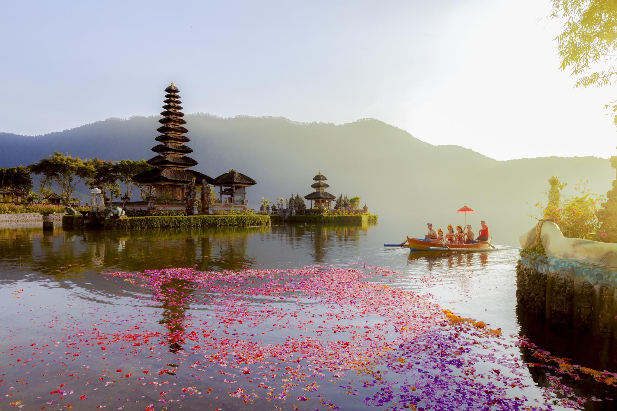  Travel Bucket List - Top Places to Visit At Least Once in Your Life 