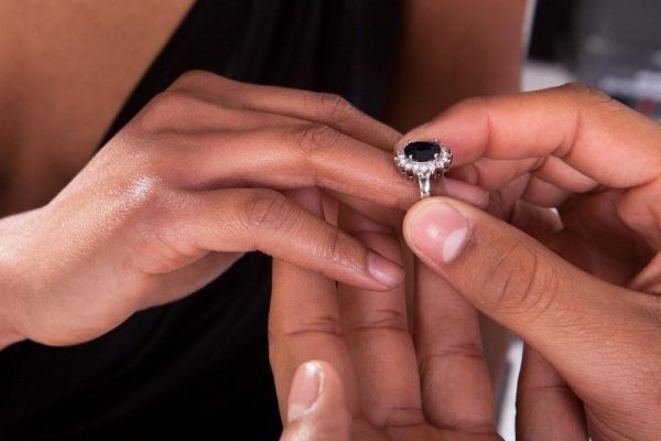 What to Look for When Choosing an Engagement Ring in Dallas, TX