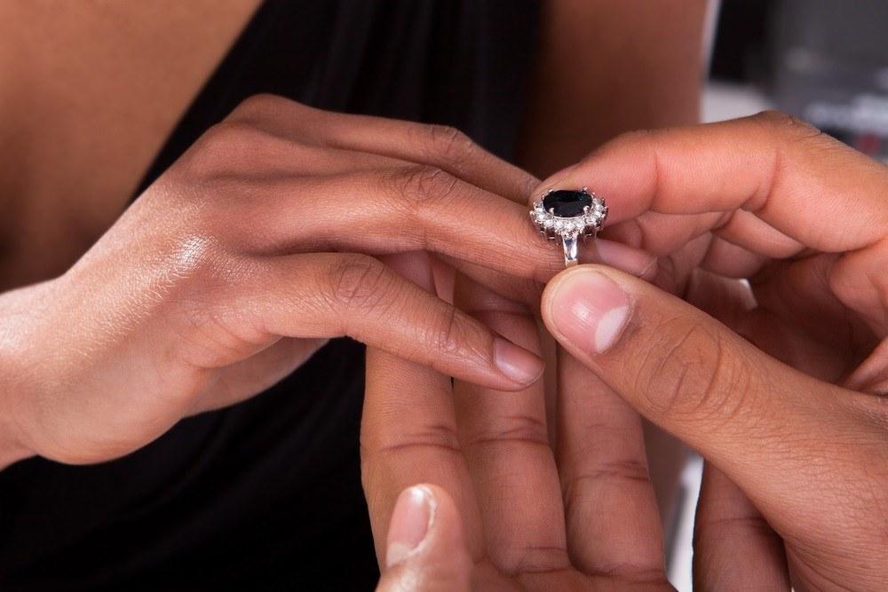 What to Look for When Choosing an Engagement Ring in Dallas, TX