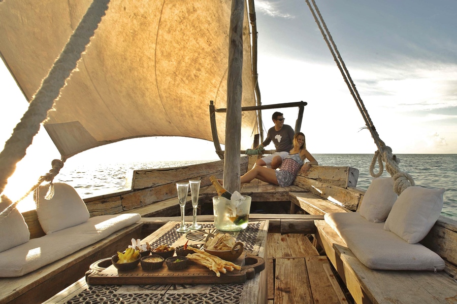 A couple's guide to the best wildlife. Honeymoon holidays in Africa 
