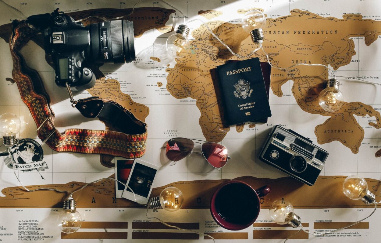 The Future of Travel: 5 Innovative Accessories for the New Era Wanderer