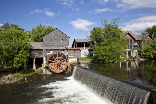 The ultimate guide to planning a no-stress family trip to Pigeon Forge